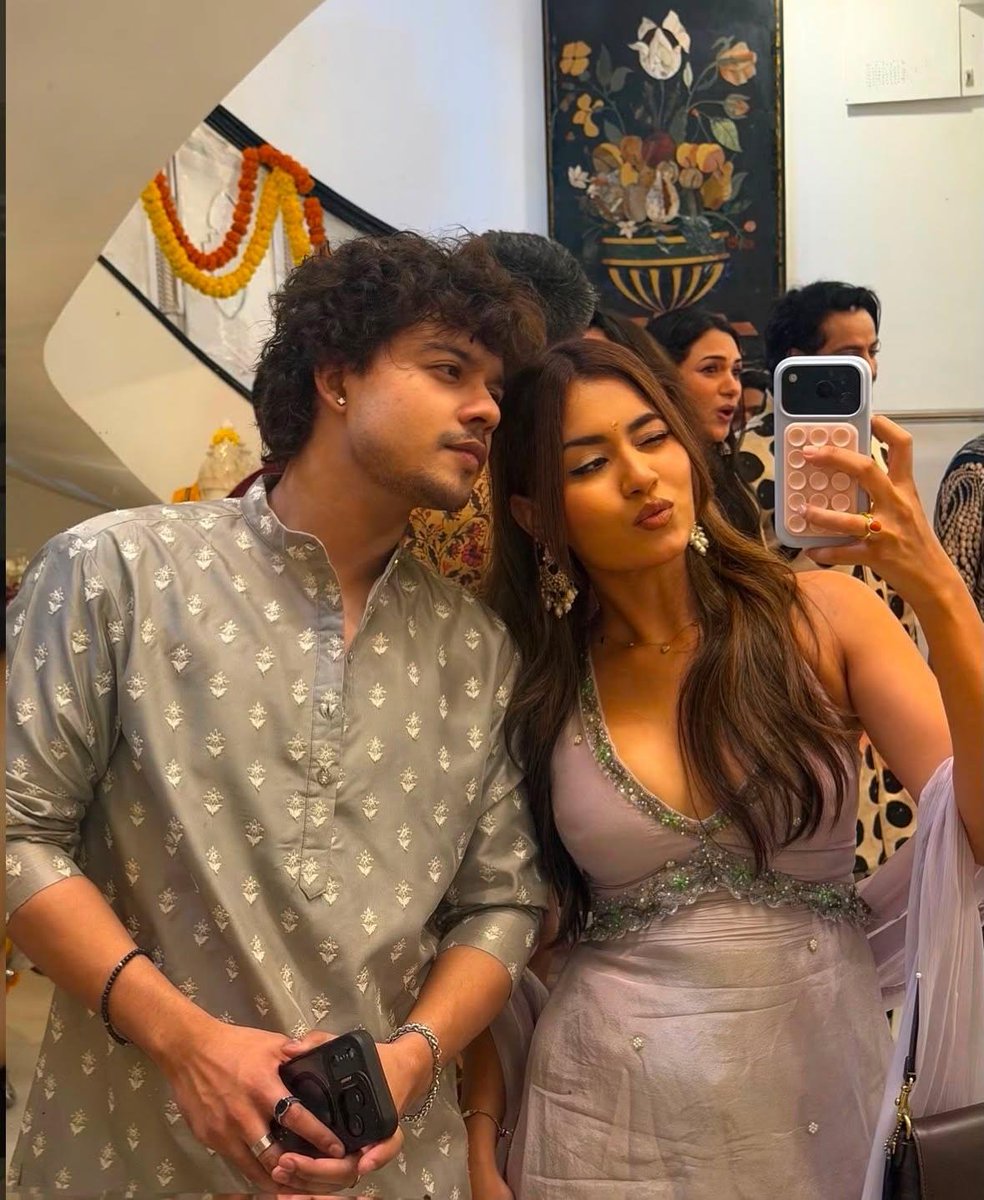 NusratS02's tweet photo. Everyone's fav Nimo & Doriiβ¨π«Άπ»
#AkankshaChoudhary #RiyazAli https://t.co/DodMezHjSr