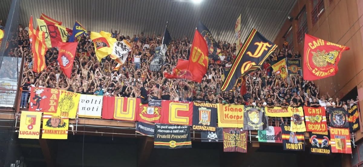 ultras1899_'s tweet photo. Sampdoria - #Catanzaro (19.09.26) https://t.co/LmiT4428R2