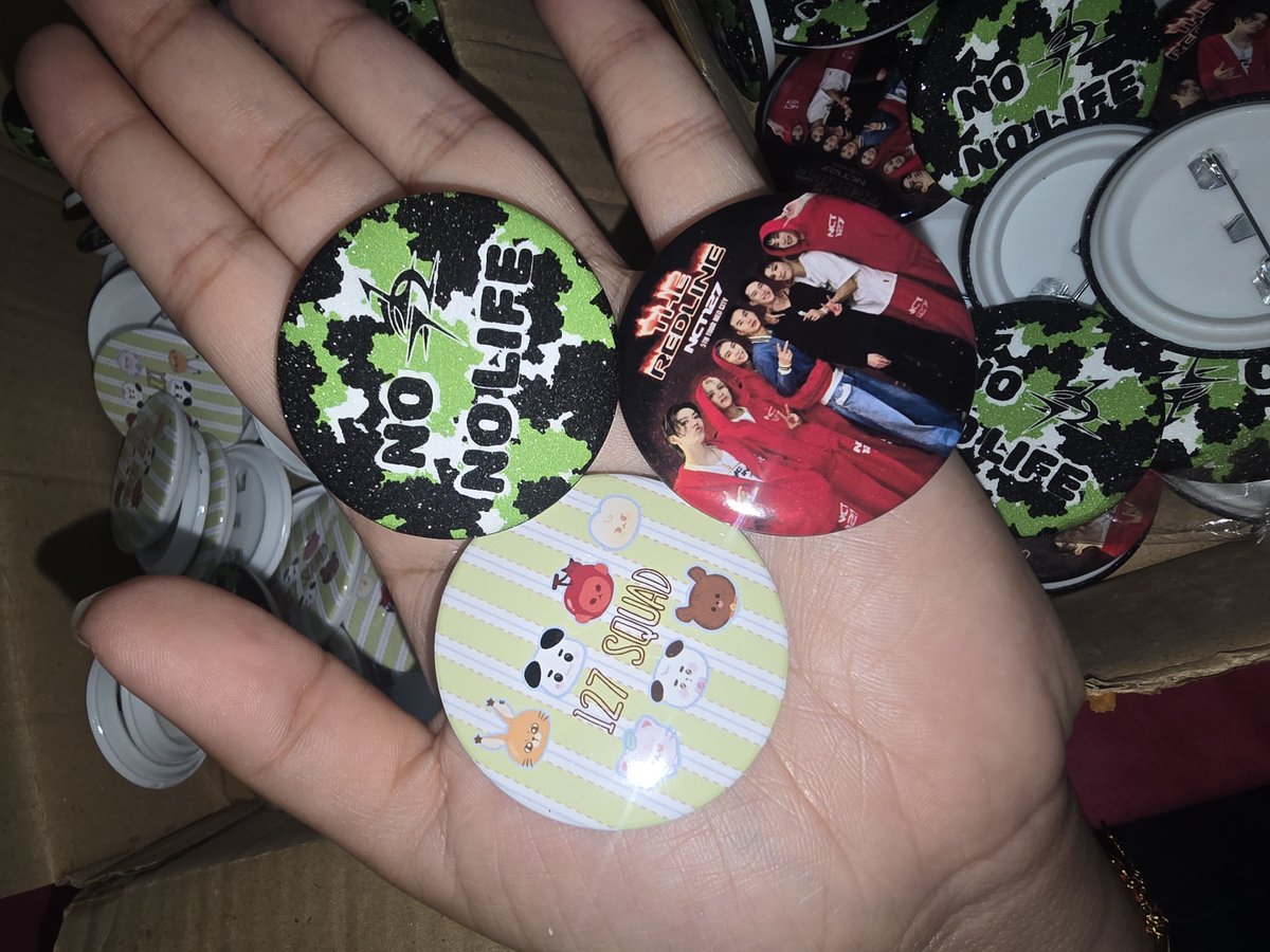 tuintuin_tuin's tweet photo. FREEBIES NCT 127 THE REDLINE IN JAKARTA 

🗓 03/10/2026
📍Indonesia Arena (bakal lebih lama di sekitar lap panjat tebing)
Limited qty

SMC pin by @chikeufried ✨️
Please tag me if you get this
#NCT127 #NCT127_5TH_NEOCITY_THE_REDLINE #NCT127inJAKARTA https://t.co/1xWpodZPAr