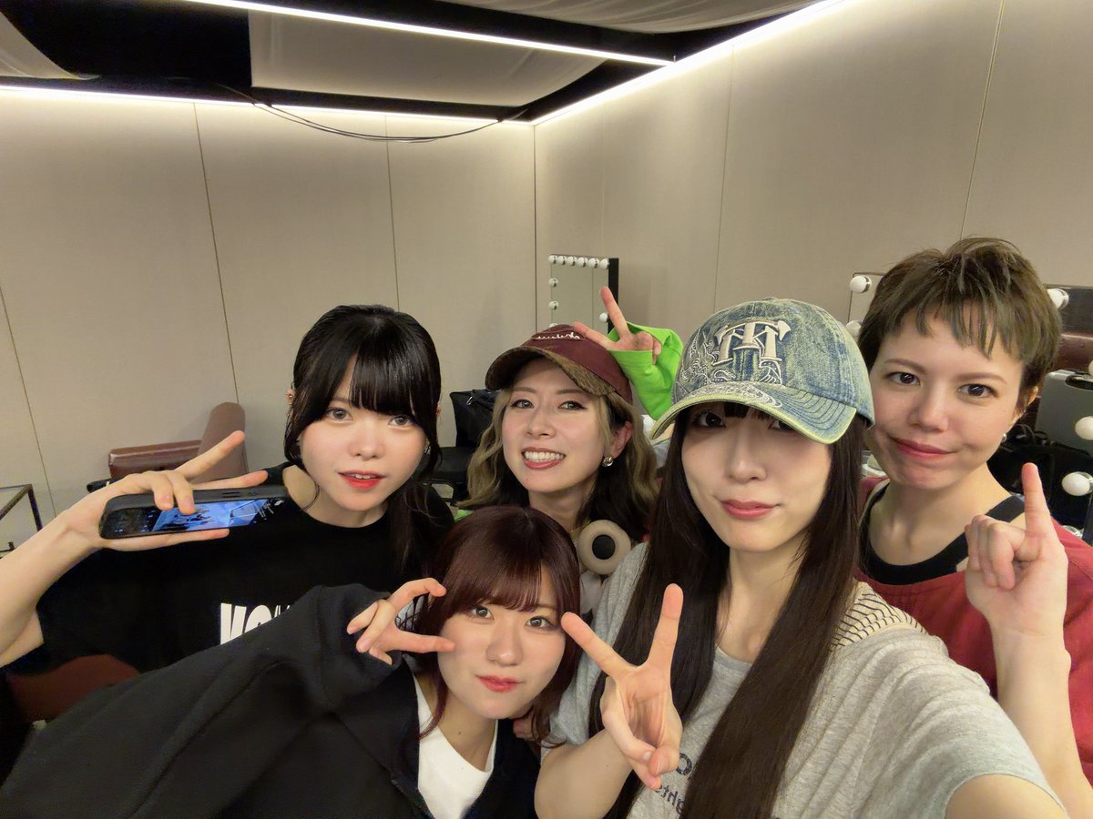 yuri_togetoge's tweet photo. #凛音の理 香港1日目！ありがとうございました！！楽しかったーーーー！！✨✨ https://t.co/vLVeS9oPF8
