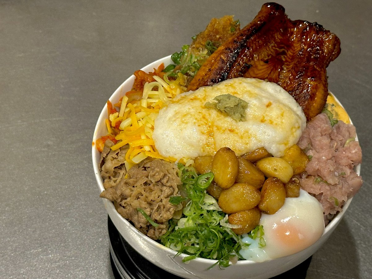 FladioHeart's tweet photo. すごい牛丼できました
何これ、すんごい。。。 https://t.co/lmHI8oyfaA