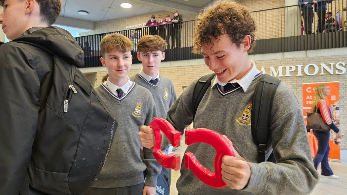 SciFest4STEM's tweet photo. Just for fun, SciFest at the #TYshow - 'Can you calculate the number of false teeth, talk to the jelly fish or do the magnet test. 
https://t.co/45cI3LynX6. @tyhub_ie @tyireland #scifest20years https://t.co/nt2hKCDoE7