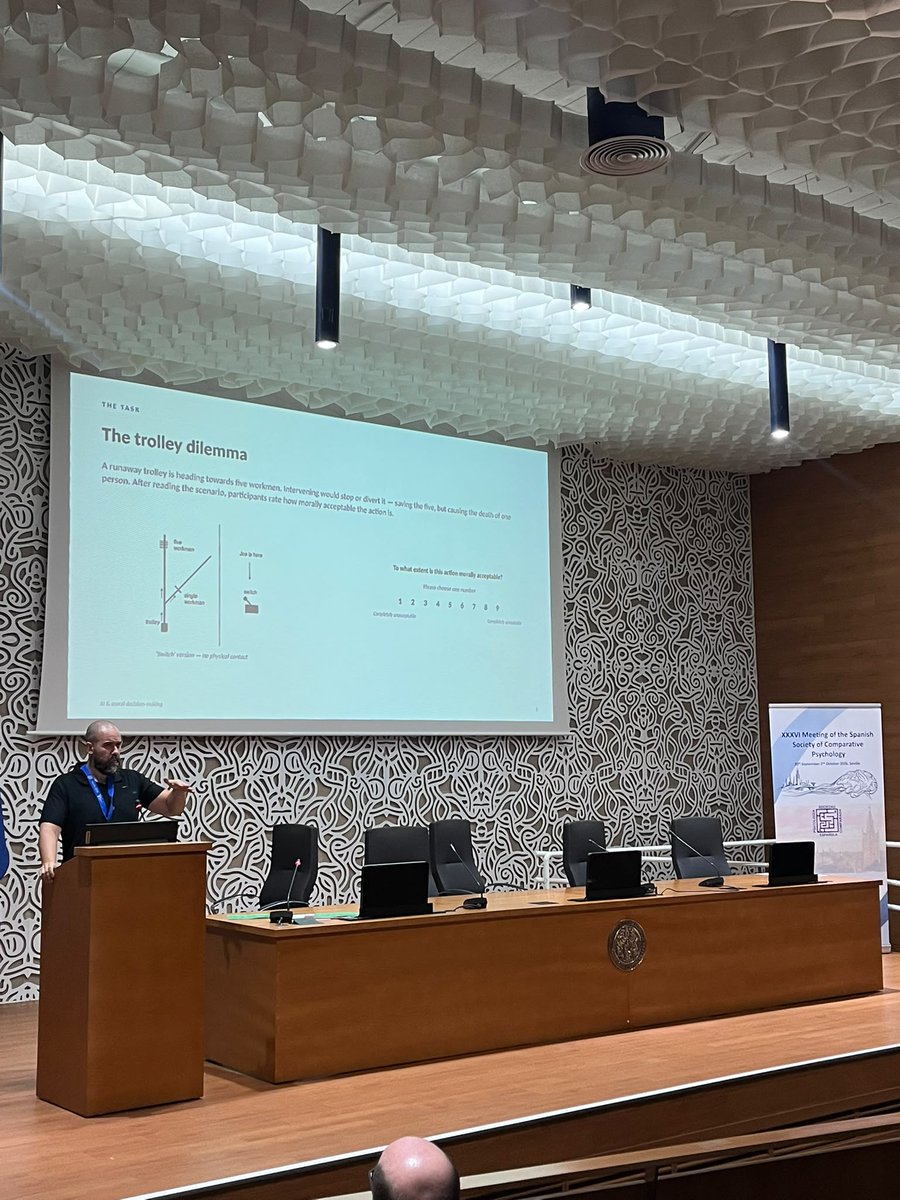 sepc2026's tweet photo. 🎤 We’re wrapping up Session 2!

Thank you to Carmelo P. Cubillas, Marina Espinosa, Víctor Trillo, Yeray Mera, and Robin Murphy for sharing your research with us. 🔬👏

Another great session full of interesting work and discussions!
#SEPC2026 https://t.co/kVjxqe1Txa
