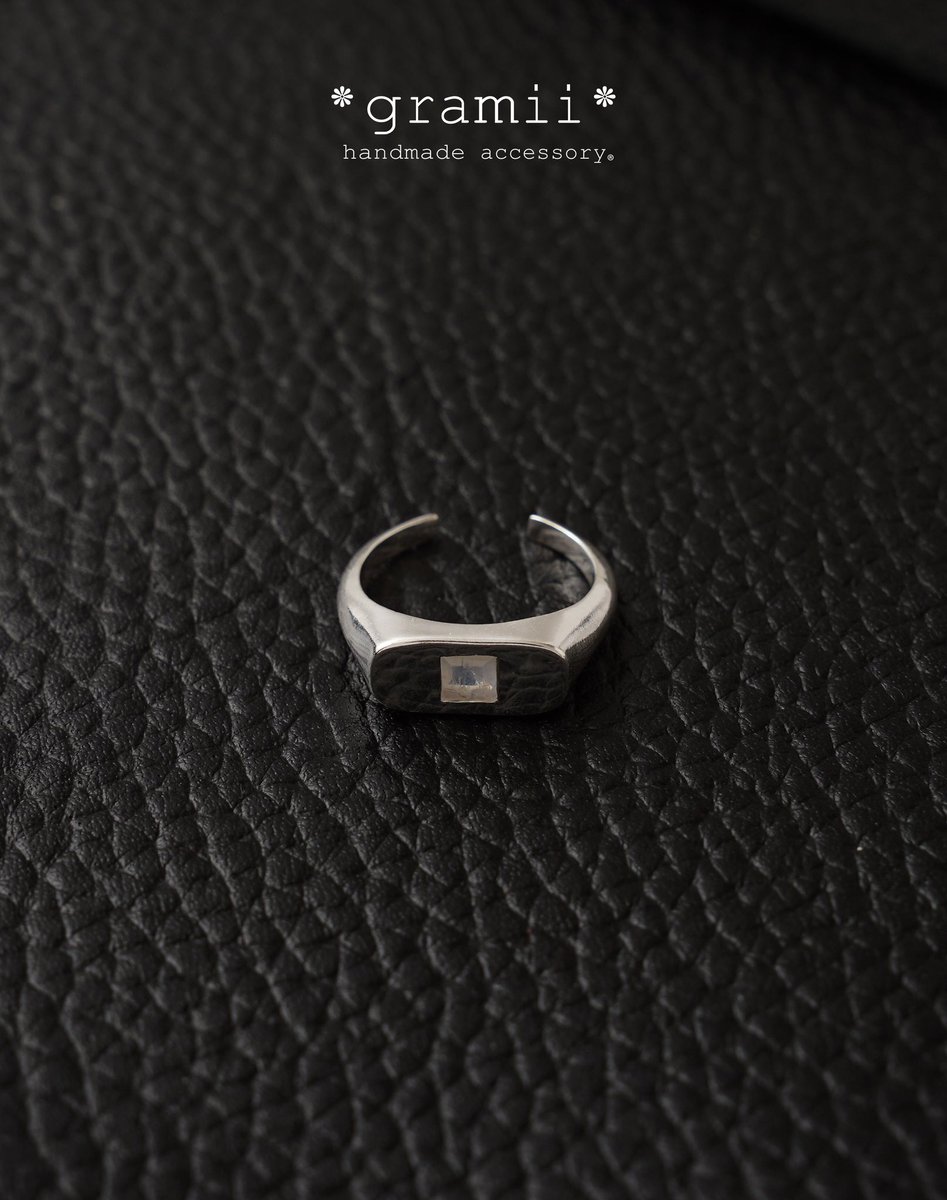 gramii_mf's tweet photo. なにわ男子 西畑大吾さん

9/27放送　家ついて行ってイイですか

gem signet ring(blue chalcedony)
https://t.co/afSnpUXlim
ご着用頂きました。

#なにわ男子　#西畑大吾 さん https://t.co/ktBsWGj2ZN