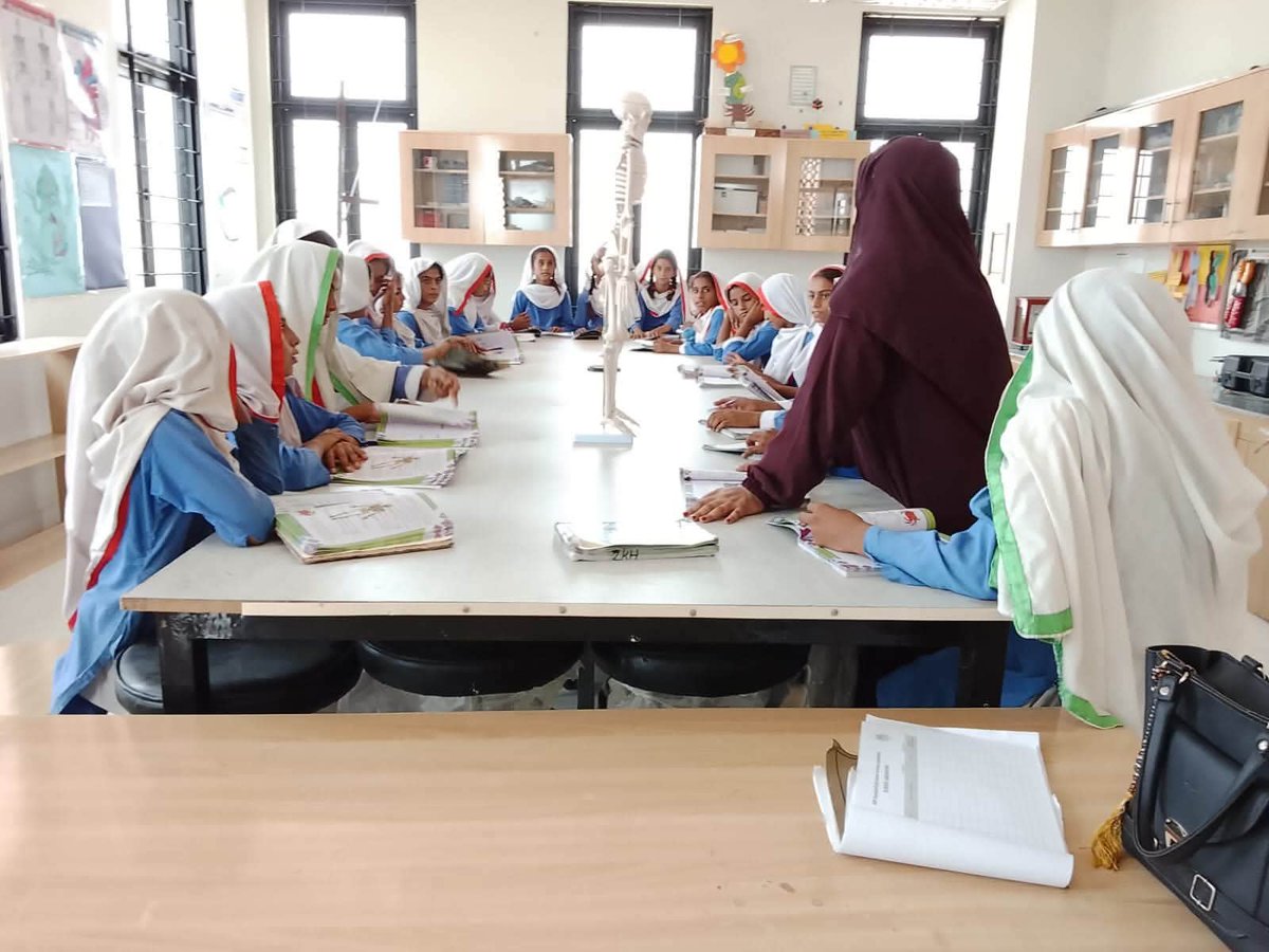 SELDGOS's tweet photo. Students of Class 4 at Government Girls High School Qadirpur, managed by RDF, District Jacobabad, explored the #humanskeleton through a hands-on Science activity. 

They observed the skeleton model, identified different bones, and actively participated in an interactive question-and-answer session.

Through this engaging learning experience, students understood how the skeleton provides shape and support, protects vital organs, and enables body movement.

#SELD #SindhSchools #GovernmentOfSindh #SindhEducation #ScienceLearning #LearningByDoing #ActivityBasedLearning @sardarshah1 @BBhuttoZardari @MinisterEduGos