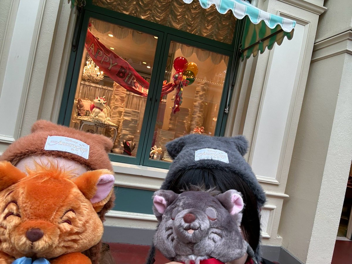 ex_nanase's tweet photo. #Dハロ2026 バウンドコーデしてきた🐈‍⬛なんやかんや久々のランド🏰✨
とっても空いてて乗りたかったもの全部乗れて、食べたかったもの食べて、フレンジーもご挨拶だったけどダンサーさん有のバージョンで見られてとっても楽しかった🎃
今年も併せてくれてありがとうー！ https://t.co/yq1YcXAIIE
