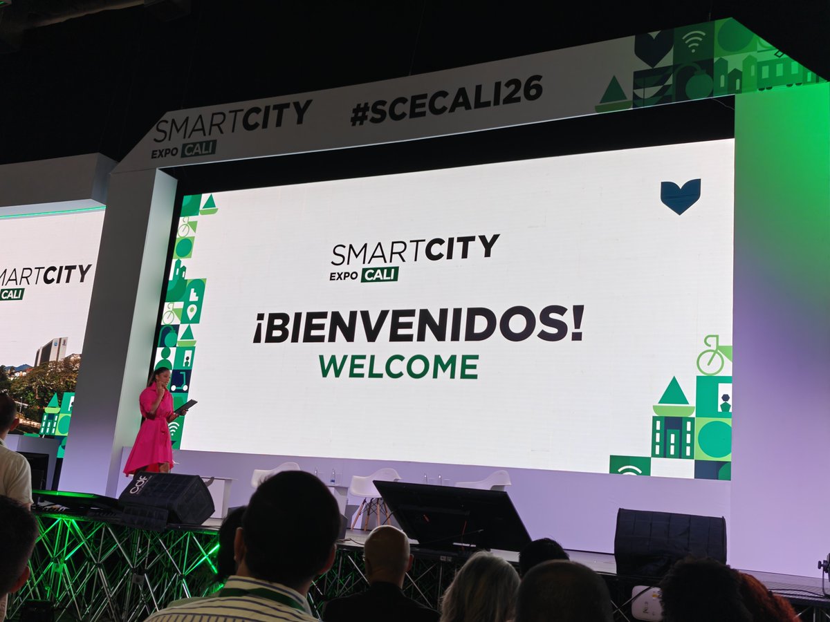 SSKathleen's tweet photo. Auditorio lleno en @SmartCityexpo  Cali! 
Hablando de soluciones innovadoras y más humanas, para ofrecer experiencias más cercanas a las realidades de las personas que habitan nuestras ciudades. 

@javerianacali 

#movilidad #Cali #SmartCity #emcali #MetroCali #AlcaldiaCali https://t.co/y0JUS1ZSEZ