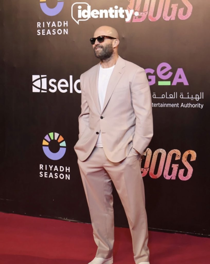 _Jasonstatham_5 tweet picture