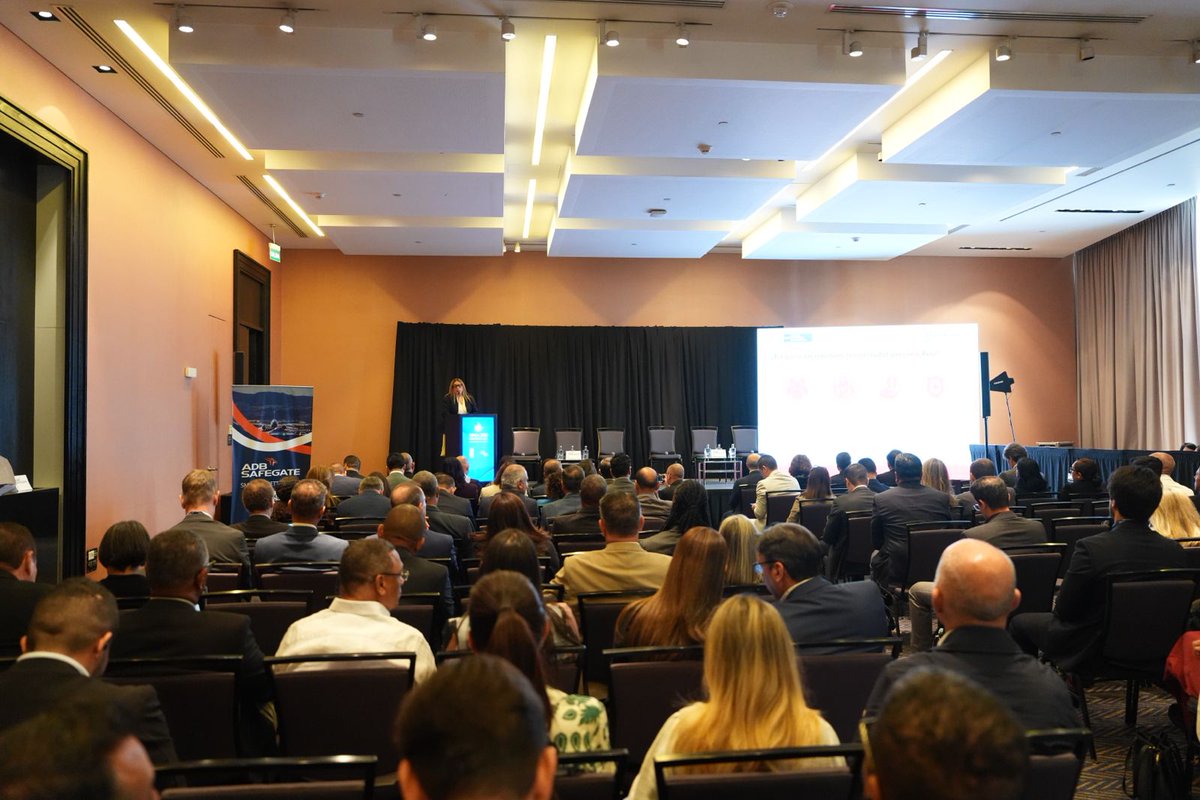 ACI_LAC's tweet photo. Comienza el Air Transport Summit, una iniciativa de #DGACPerú #ACILAC, #OACI y #CLAC. Gracias a @ADBSafegate por el apoyo a este encuentro.                                                         ¡Bienvenidos! https://t.co/3vFGh6UDoH