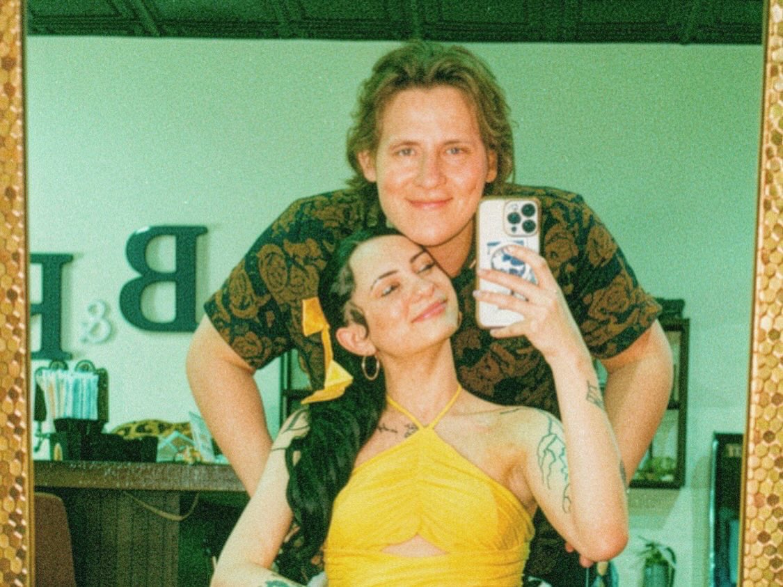 yungfloop's tweet photo. rarely talk on my personal life but would love any of you to stream my girlfriends beautiful music she’s shy about; she was recently in the hospital, but still somehow gave me the best bday and is finally out of the wheelchair and back to crutches mostly https://t.co/pSnVTZrPam https://t.co/NQQxnecweR