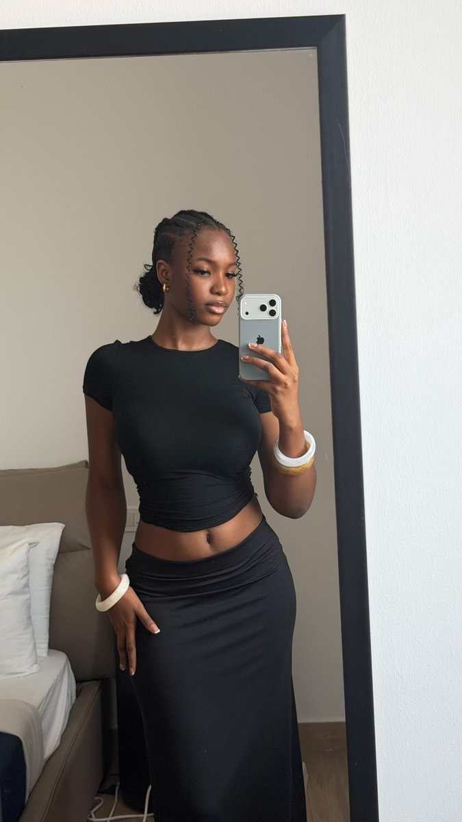 praisejohnn's tweet photo. U guyss
I’m selling these quality basic tops for just 5k naira only 
We deliver nation wide 
Just send me a dm on WhatsApp to place ur order 

+234 816 600 3417 https://t.co/3sPTzXWTsN