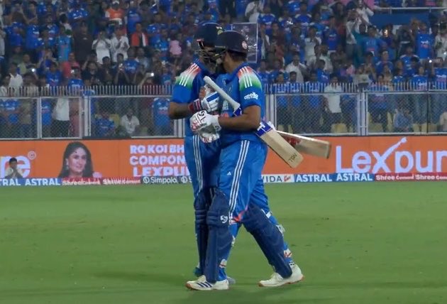 mufaddal_vohra's tweet photo. Virat Kohli congratulating Rohit Sharma. ❤️ https://t.co/SAXcn8w9IO