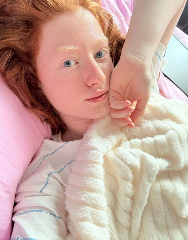 YLARA012's tweet photo. Still in bed, but I wish you were here beside me. 🥺❤️

https://t.co/fkOAfTaIa3 https://t.co/3ebyjQ0eAy