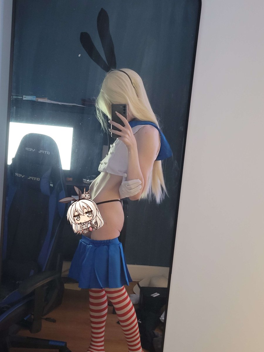 Eswardont's tweet photo. Shimakaze is such a tease https://t.co/KpoAyUsxxN