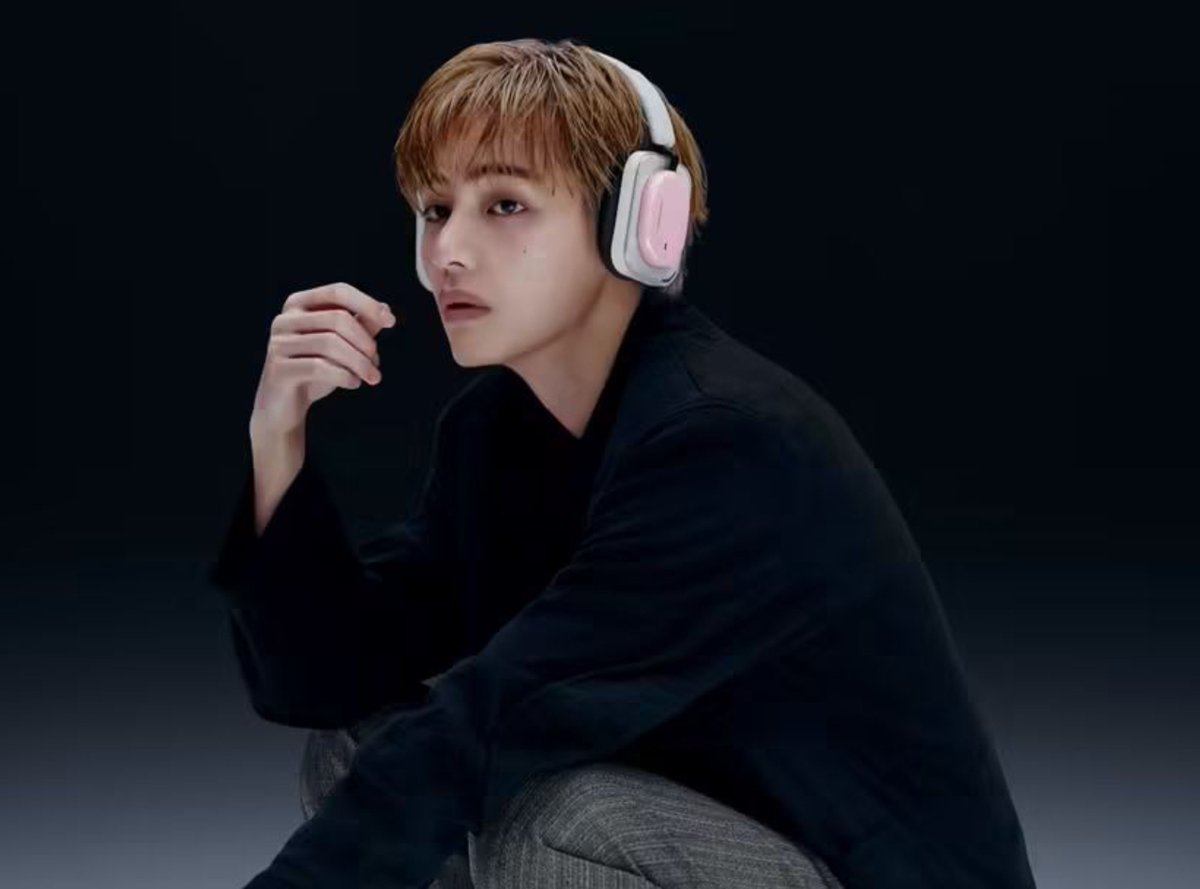 TaetaeV_Shop's tweet photo. 🍀 ป้ายยาหูฟังไร้สายที่แทเป็น Global Brand Ambassador 🍀
แบบที่ 1 : https://t.co/RXVqViG0jw
แบบที่2 :
https://t.co/iasj2j2p0K
แบบที่3 อันเล็กมินิมอล:
https://t.co/HYSXiyIGpp
แบบที่4 อันเล็กมินิมอลราคาน่ารักสุด
https://t.co/R0dfeTlxyN
#VwithNothing #NothingThailand
#ตลาดนัดบังทัน https://t.co/QebjIJMYgQ