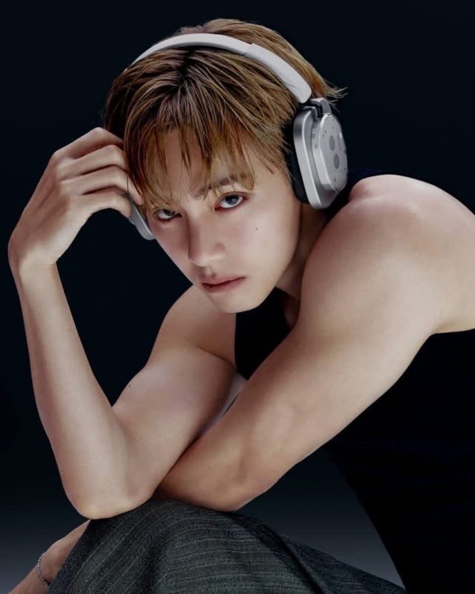 TaetaeV_Shop's tweet photo. 🍀 ป้ายยาหูฟังไร้สายที่แทเป็น Global Brand Ambassador 🍀
แบบที่ 1 : https://t.co/RXVqViG0jw
แบบที่2 :
https://t.co/iasj2j2p0K
แบบที่3 อันเล็กมินิมอล:
https://t.co/HYSXiyIGpp
แบบที่4 อันเล็กมินิมอลราคาน่ารักสุด
https://t.co/R0dfeTlxyN
#VwithNothing #NothingThailand
#ตลาดนัดบังทัน https://t.co/QebjIJMYgQ