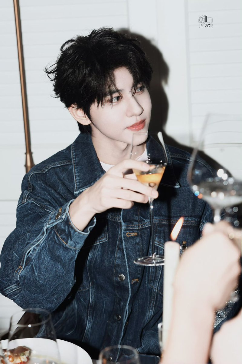 ZhanCheng_9704's tweet photo. 🐰 29092026 Alexander Wang event Suzhou
📸 Mimosa_0113x0905 / 1
#LiuXuanCheng #刘轩丞
#หลิวเซวียนเฉิง #AlexanderWang https://t.co/aC6rnSVBi9