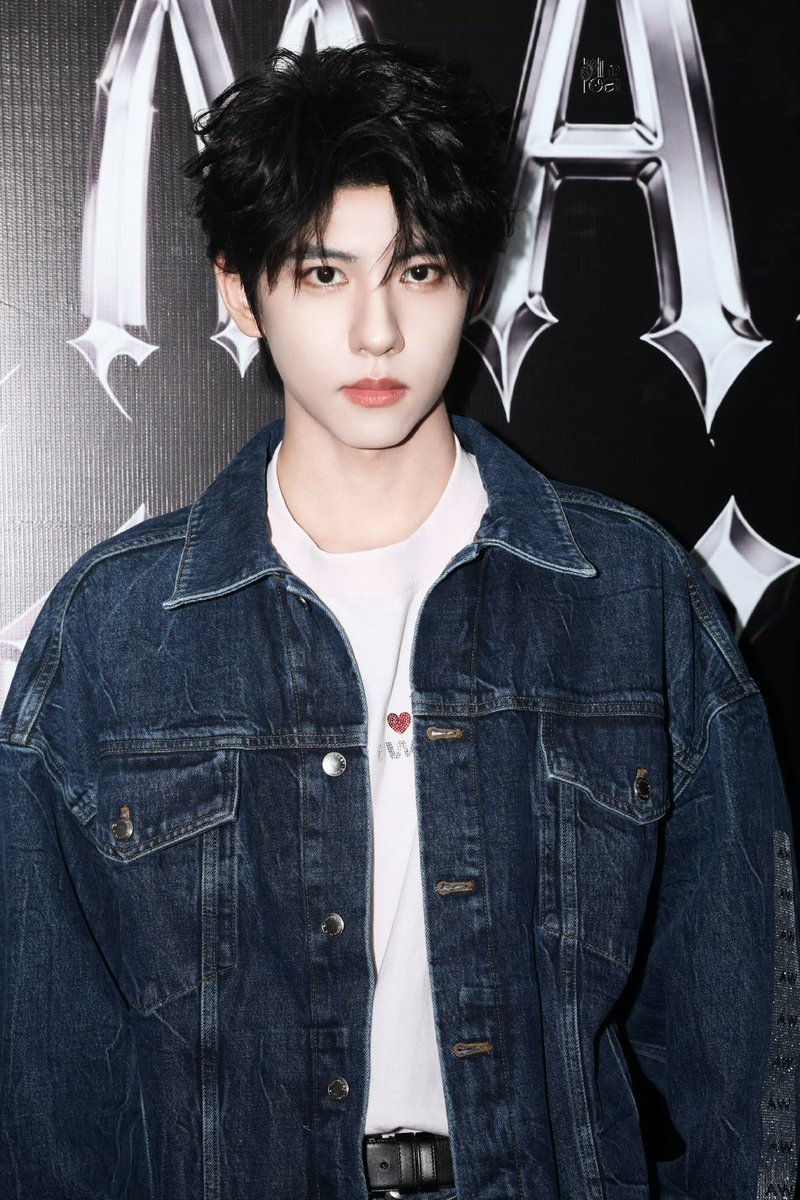 ZhanCheng_9704's tweet photo. 🐰 29092026 Alexander Wang event Suzhou
📸 Mimosa_0113x0905 / 1
#LiuXuanCheng #刘轩丞
#หลิวเซวียนเฉิง #AlexanderWang https://t.co/aC6rnSVBi9