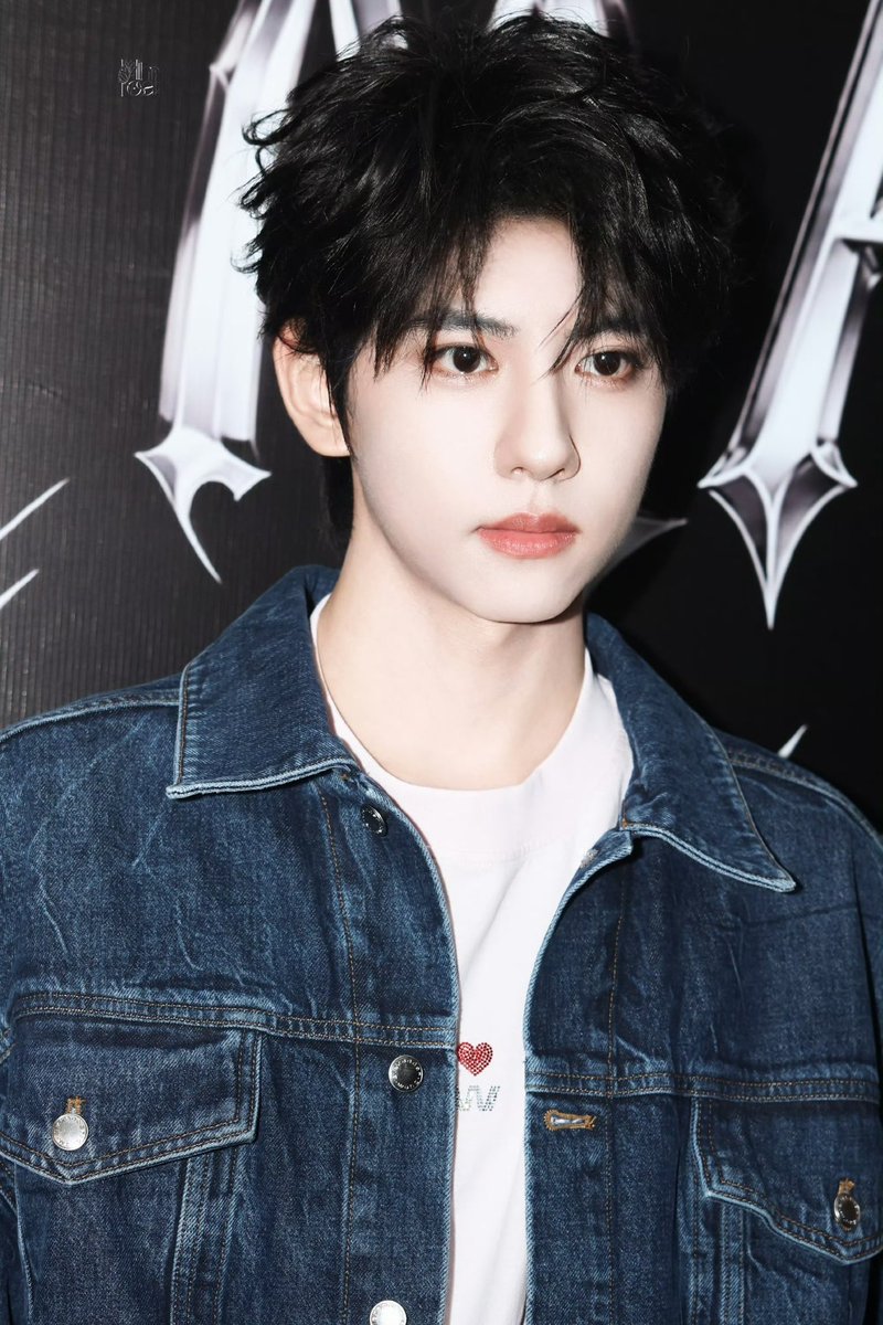 ZhanCheng_9704's tweet photo. 🐰 29092026 Alexander Wang event Suzhou
📸 Mimosa_0113x0905 / 2
#LiuXuanCheng #刘轩丞
#หลิวเซวียนเฉิง #AlexanderWang https://t.co/SIojW6bq0w
