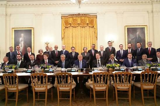 JimLichtman's tweet photo. DONALD TRUMP ON AI TECH:
“Seeing tremendous self-policing.”

That worked out well for the Supreme Court, didn’t it? Self-policing without the inconvenience of accountability.

(Trump to decorator: "More Gold.") https://t.co/ee6w3DwtJk