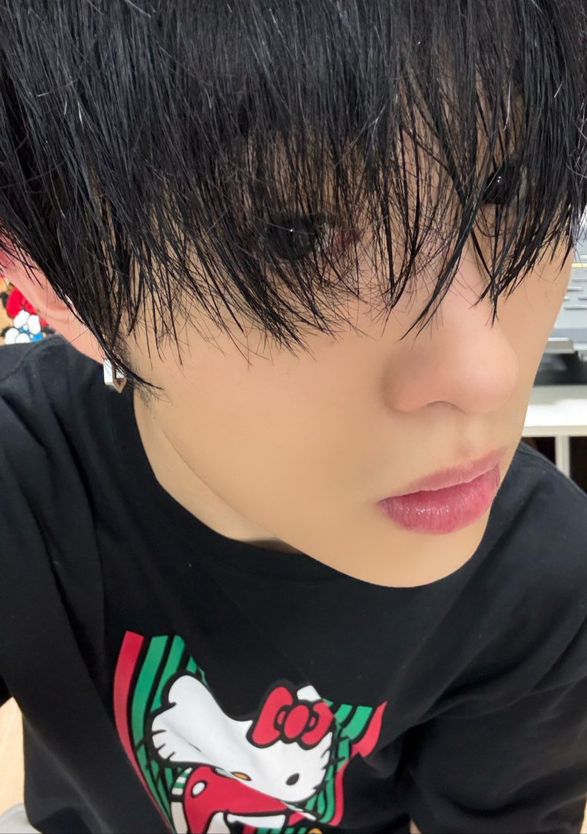 NEXZ_BBL's tweet photo. 🫧🐿261001 | 00:22 AM ( 🇰🇷 )

*📸*

Bangs growth record https://t.co/cNZZgwWNrY