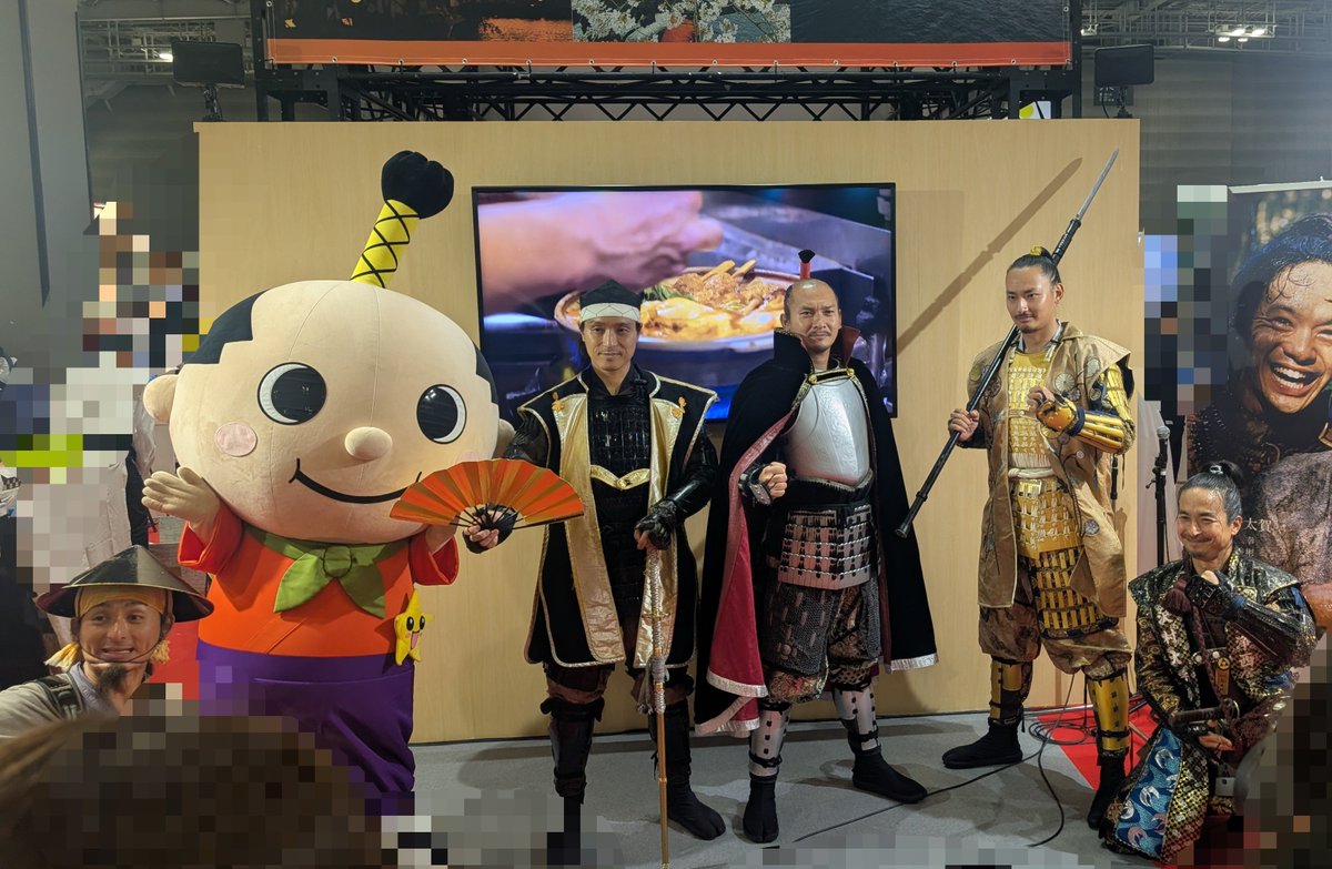 runananaseim's tweet photo. ずっとお会いするのを夢見ていた、#熊本城おもてなし武将隊 の皆様。細川様には想いの丈を、八十姫様にはずっと言いたかったひねもすラジオの御礼をお伝え出来て、本当に嬉しかった…😭
お忙しいのに、お二人共本当に優しくお話を聞いてくださり…ありがとうございました😭これからも応援し続けます✊ https://t.co/GHf5Oe6zeQ