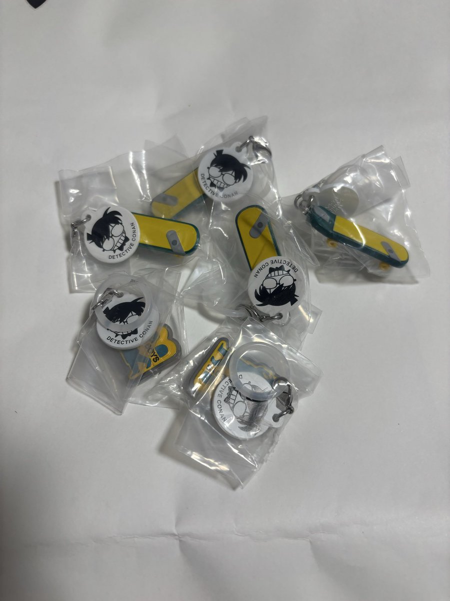 ___noriii1013's tweet photo. 名探偵コナンめじるしアクセサリー
手渡し交換or郵送交換

【譲】スケートボード、探偵バッジ
【求】変声機、異種可(相談)

気軽にお声がけ下さい。 https://t.co/DWOLqQh948