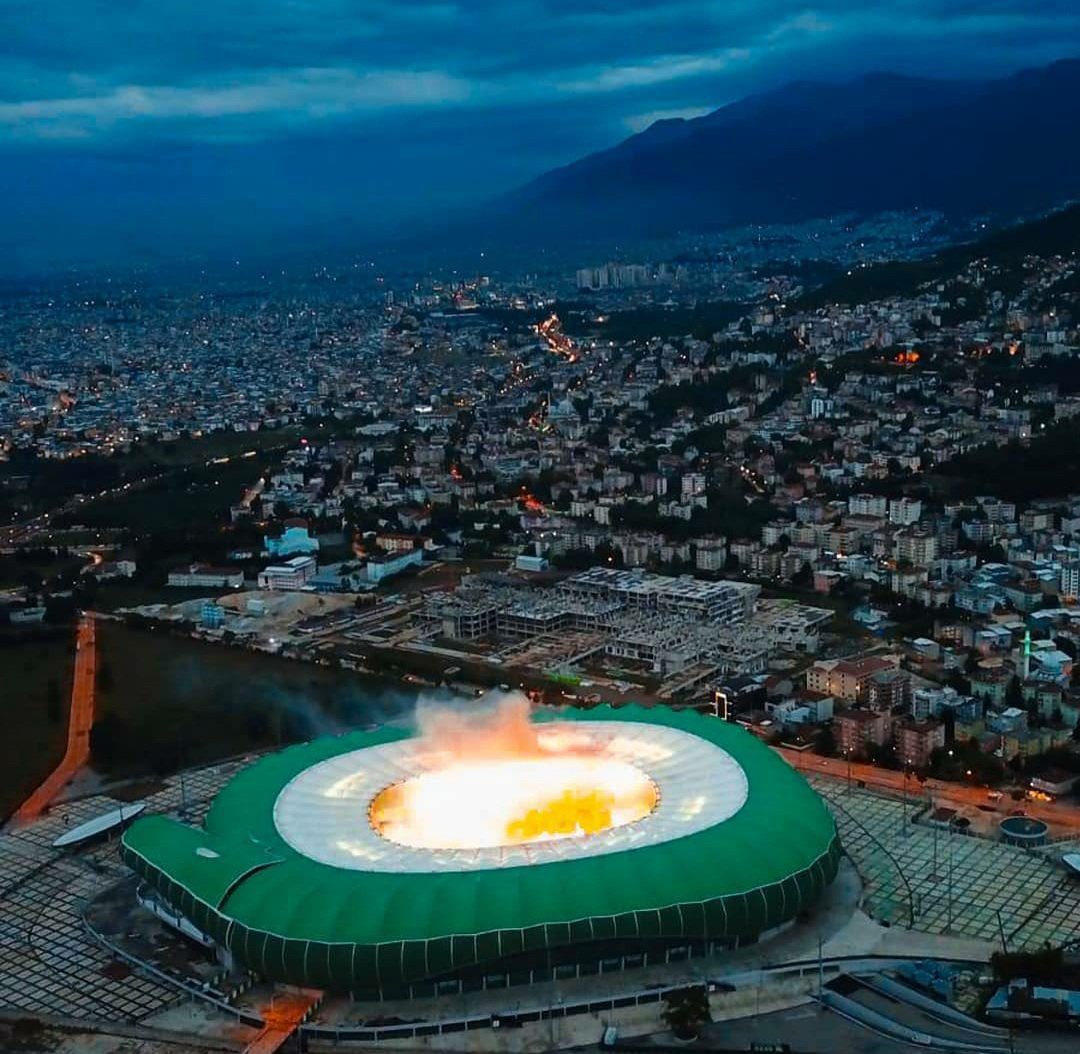 UltrasTurkish's tweet photo. 🚨 Marmara bölgesinden çok fazla stadyum olduğu gerekçesiyle Timsah Arena'nın EURO 2032 stadyumları listesine alınmaması gündemde.

 (BeIN Sports) https://t.co/1Yog1Ftsf3