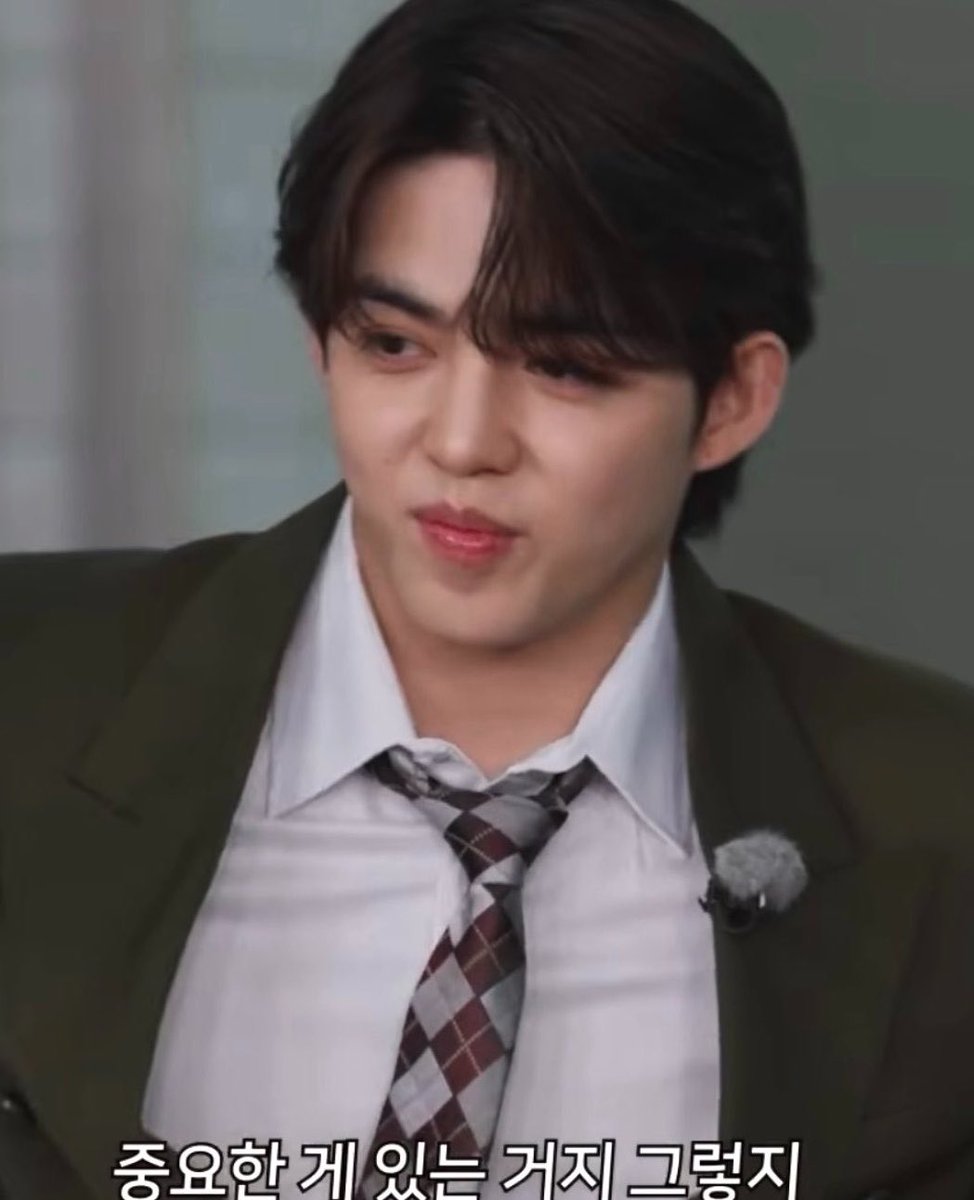 aboutscoups's tweet photo. don’t lie (2021)                      don’t lie (2026) https://t.co/HNIXVfrsTL