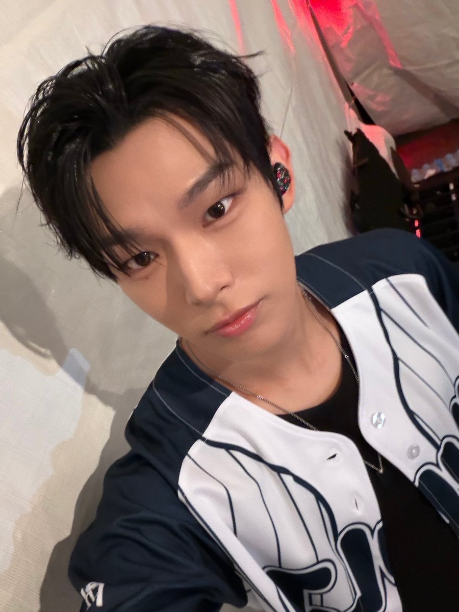 AHOF_official's tweet photo. 을지대💙💙💙
오늘 좋은 추억 만들고 갑니다🥰
을지대 학생분들 화이팅!!💪

#AHOF #아홉
#STEVEN #스티븐 https://t.co/Kbg4R3Jeo2