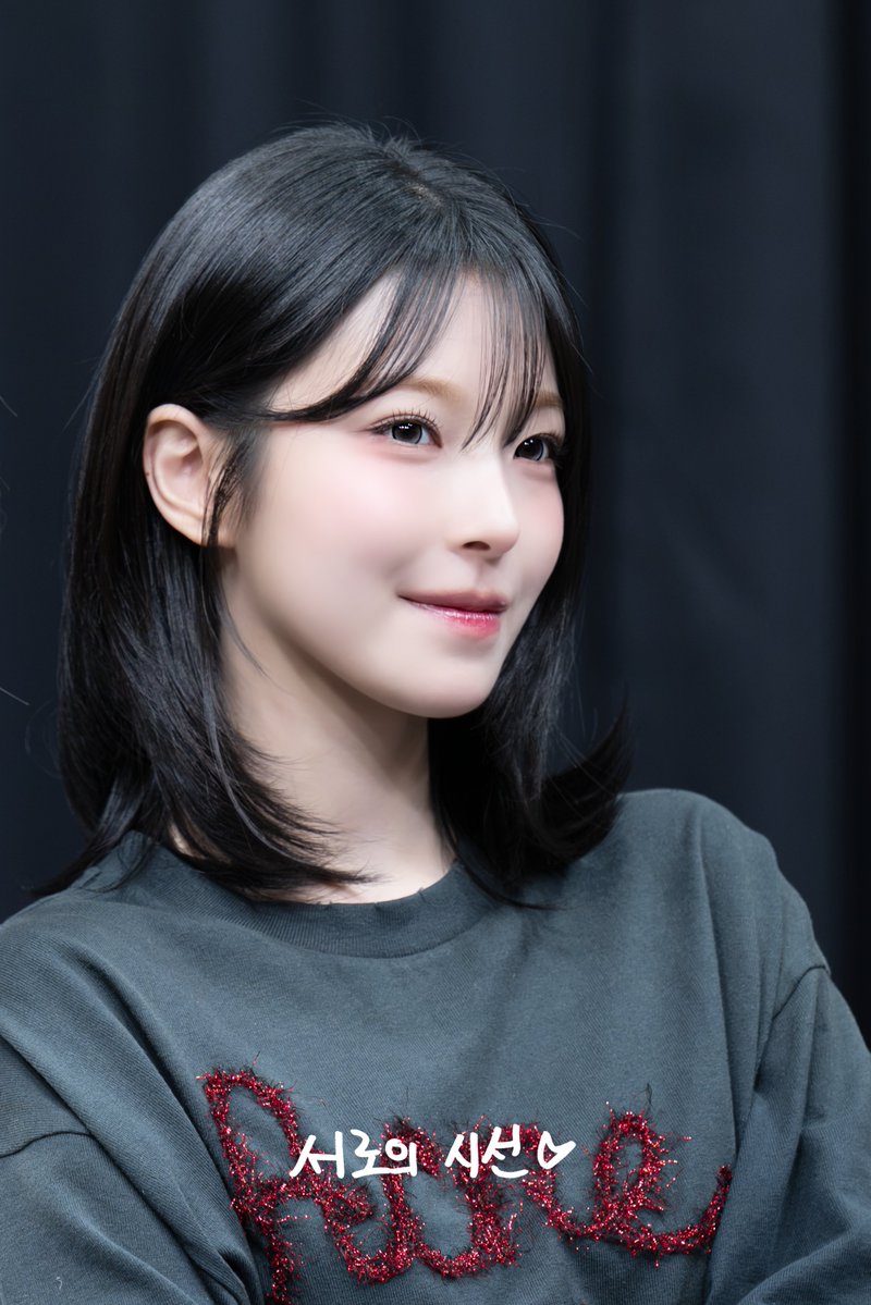 Eyes_line_9's tweet photo. 20260912 제이제이뮤직 팬사인회 🍑

#프로미스나인 #fromis_9
#백지헌 #BaekJiheon #Jiheon https://t.co/Na1FZOqhbD