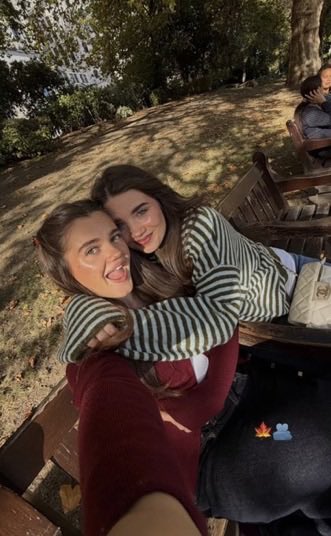 BOTommenupdates's tweet photo. Nancy Surridge via Instagram stories! Pretty girls💕💕 https://t.co/JEfVghZOrf