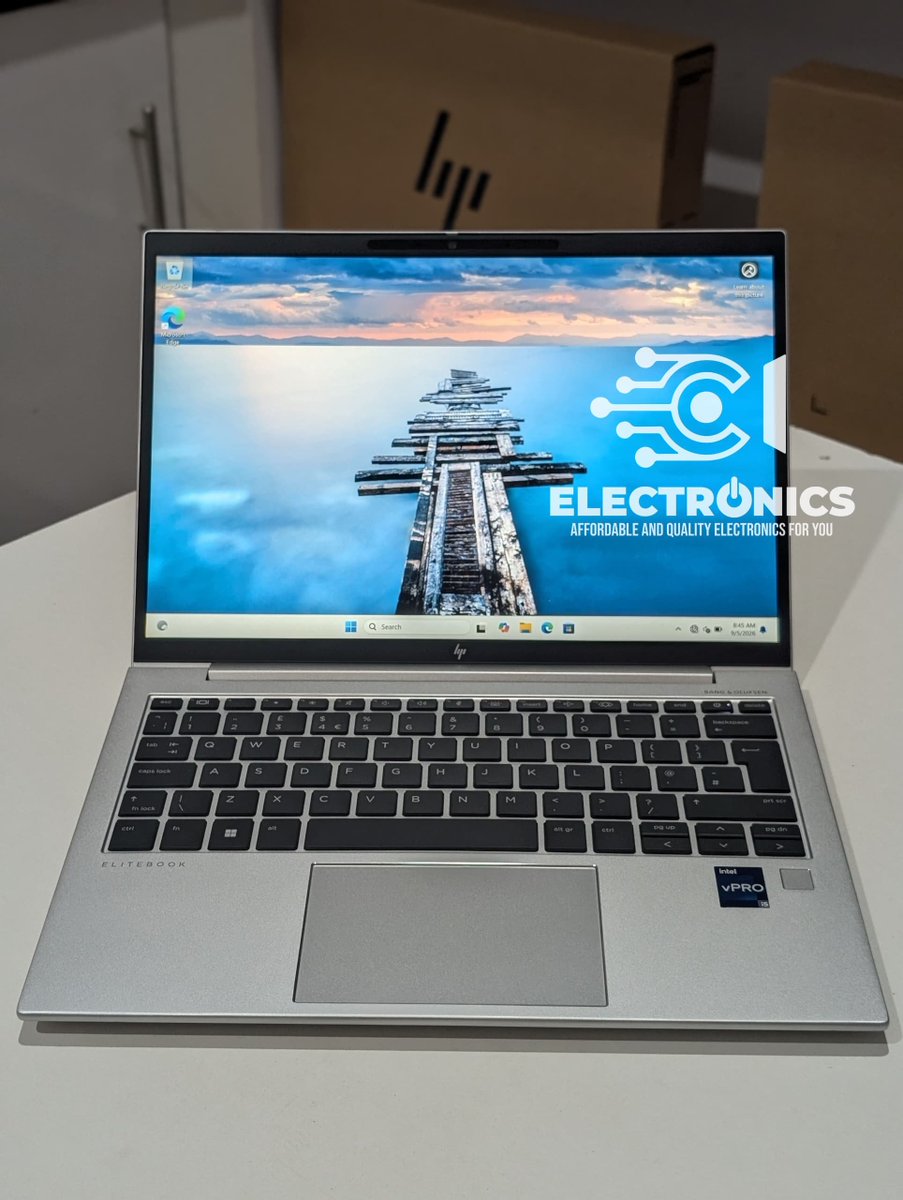 ci_electronics's tweet photo. 𝗛𝗣 𝗘𝗹𝗶𝘁𝗲𝗕𝗼𝗼𝗸 𝟴𝟯𝟬 𝗚𝟭𝟬

𝗦𝗽𝗲𝗰𝘀:
- Intel Core i5-1345U | 13th Gen
- 16GB RAM | 512GB NVMe SSD
- 13.3" WUXGA IPS Display
- Intel Iris Xe Graphics
- Backlit Keyboard
- Wi-Fi 6E + 4G LTE SIM Slot
- Up to 8Hrs Battery Life

𝗣𝗥𝗜𝗖𝗘: 𝗠𝗞𝟯,𝟰𝟬𝟬,𝟬𝟬𝟬 https://t.co/R6xgkaFbd9