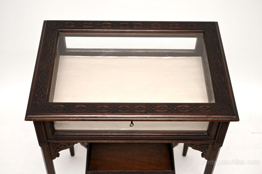 antiques_atlas's tweet photo. Selling on Antiques Atlas we have this
Victorian Mahogany Display Table https://t.co/pMwKwU3hTp From Marylebone Antiques @retroantiques1
 #Antique  #antiques #antiquefurniture https://t.co/6HXk0HxT9g