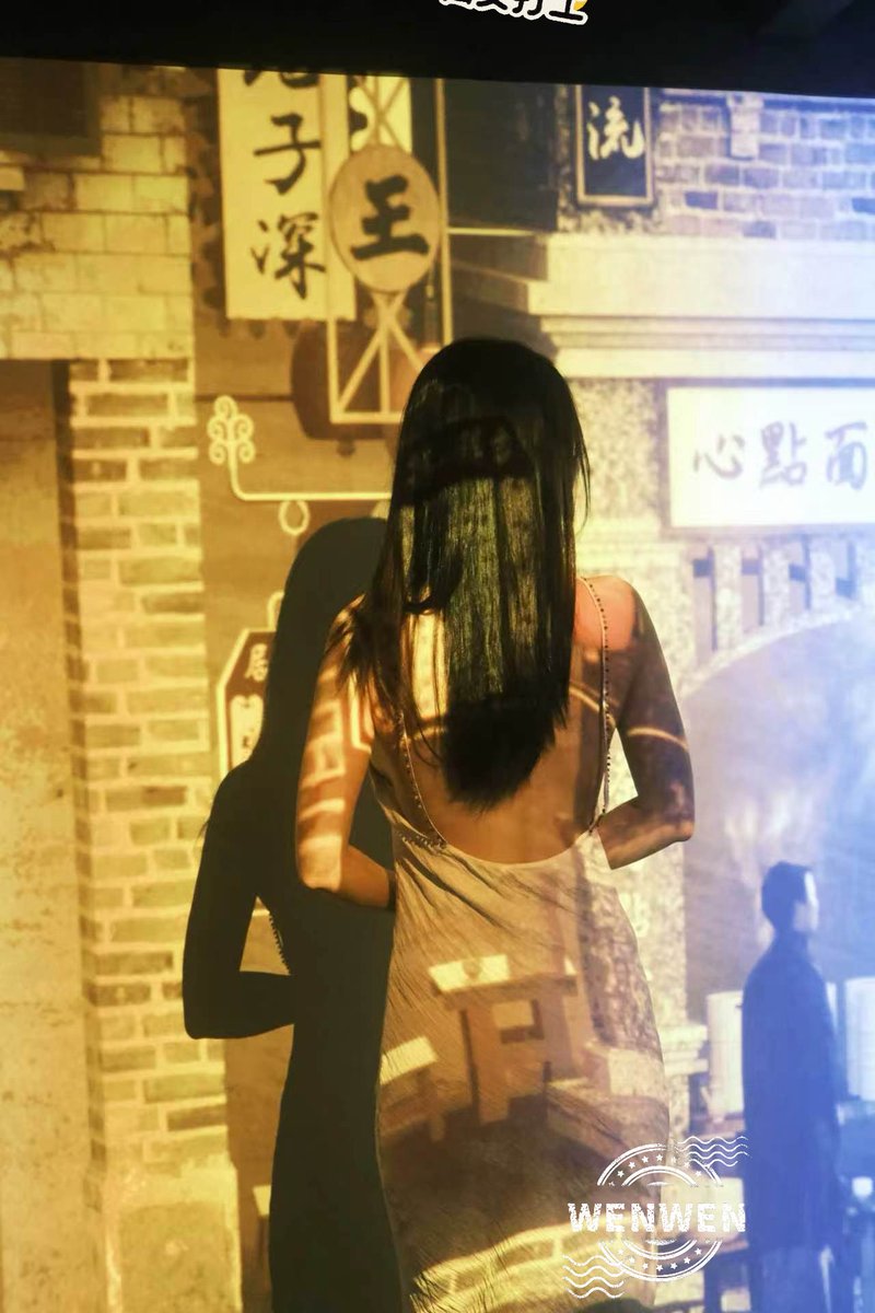 JSTXBA66's tweet photo. 旧时光投影里，
一层薄纱把所有秘密都透了出来。 https://t.co/CY8sZhbBXB
