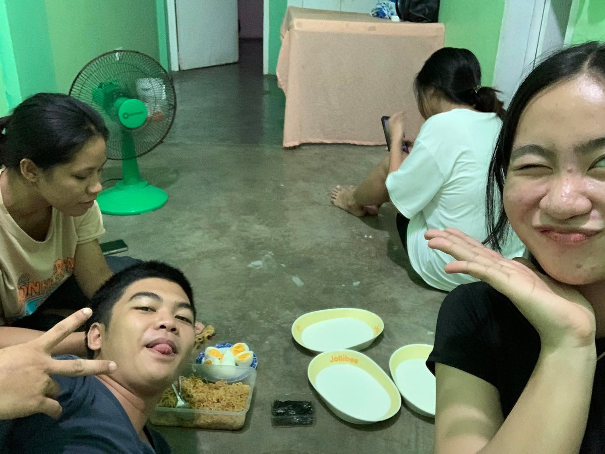 gin_vilouge's tweet photo. Miss u guyssss dorm nalang ulit https://t.co/TkuN4zKgge
