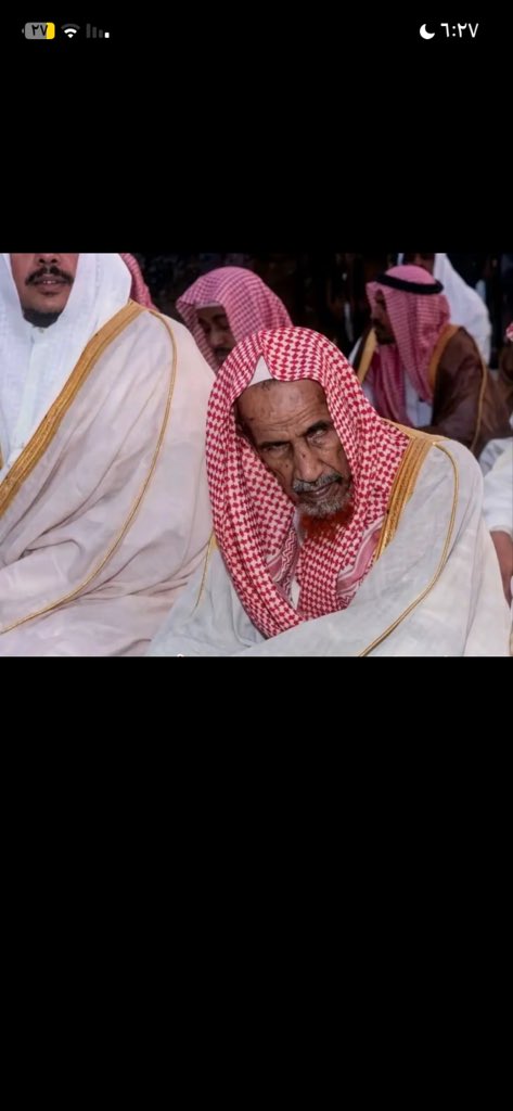 Layan606d's tweet photo. الله يرحمه ويسكنه فسيح جناته ، عشنا وشفنا ما بقى إلا الذباب الألكتروني يتطاول عليه https://t.co/x0Fj45ErW9