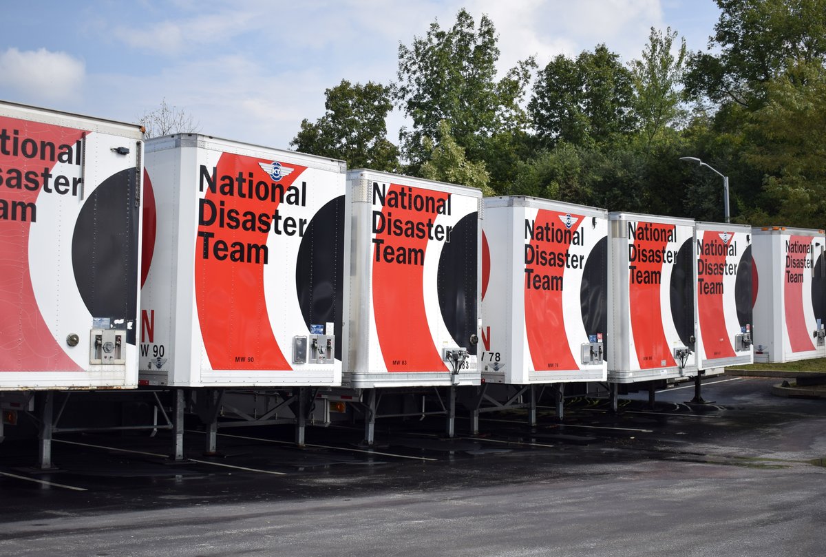 BELFORGroup's tweet photo. A whole lot of trucks, and one mission: helping communities recover when they need us most! 🚛

#BELFOR #NaturalDisasterTeam #DisasterRecovery #ReadyToRespond https://t.co/WEUqUhBjAw