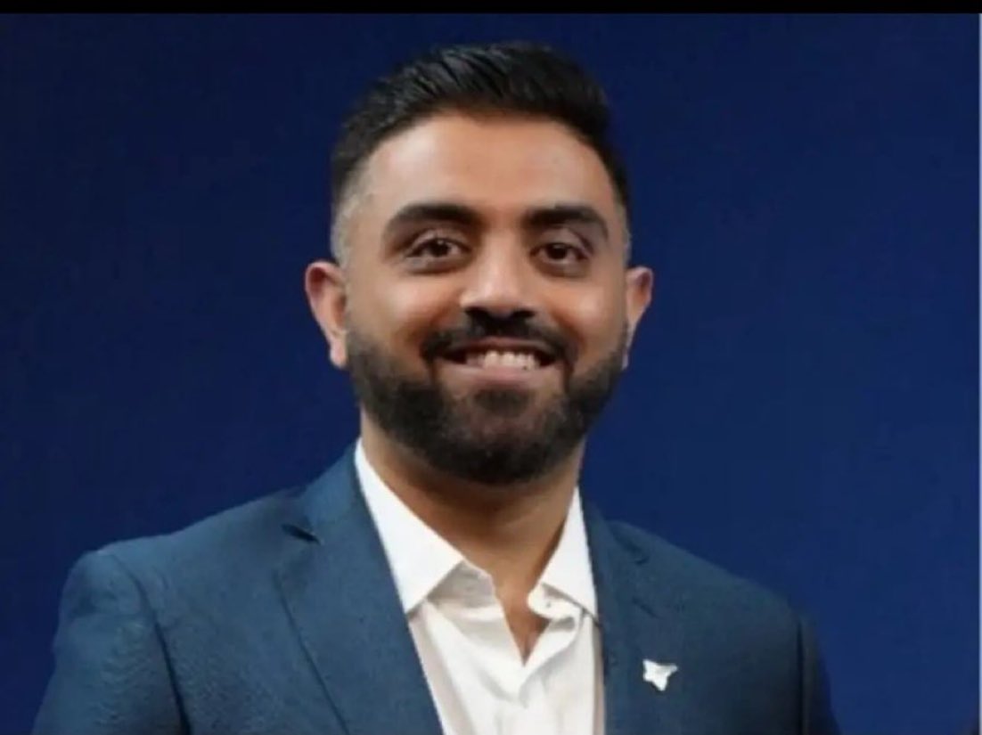 AviKaner's tweet photo. Praying for a complete and speedy recovery for heroic @flydubai Captain Smit Machchhar from India 🇮🇳. https://t.co/ciy6uPdnlC