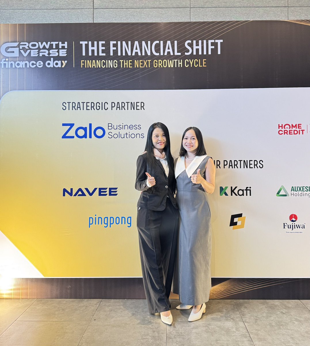 helen_fan2907's tweet photo. Sự kiện Growthverse Finance Day 2026 đã khép lại thành công tốt đẹp.
Cảm ơn ban tổ chức sự kiện đã cho zBit cơ hội tham gia và kết nối với những nhà đầu tư tiềm năng. https://t.co/MYnMwG7rJ9