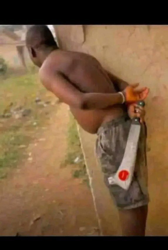 Steello7g's tweet photo. @mavoswago Una no Dey find problem maker for una label? https://t.co/MTEL6xlQeB