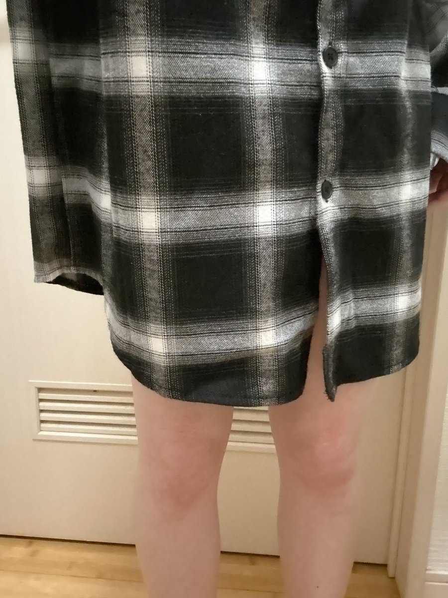 6brle's tweet photo. 148cmのあたしが着てこのくらいダボダボ
男性が着たらちょうどいいくらいかな？
1000円+送料+ﾌﾘﾏ手数料
DMお待ちしております
 #私服売ります https://t.co/rQJCNxxsHh