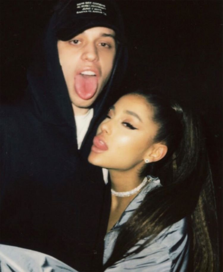 ArianaWorldHQ's tweet photo. Pete Davidson defends Ariana Grande in a new interview with Variety: 

“I think Ariana’s fuckin’ cool and immensely talented and an awesome girl. We’re not texting or whatever, but we’re cool... I don’t like [the online bullying against her] at all. It’s not cool. She’s a really strong person — I’ve witnessed it — and I don’t understand it. She knows how to handle this stuff though. She’s been around. So she’ll be OK, but I think it’s fucked up.”