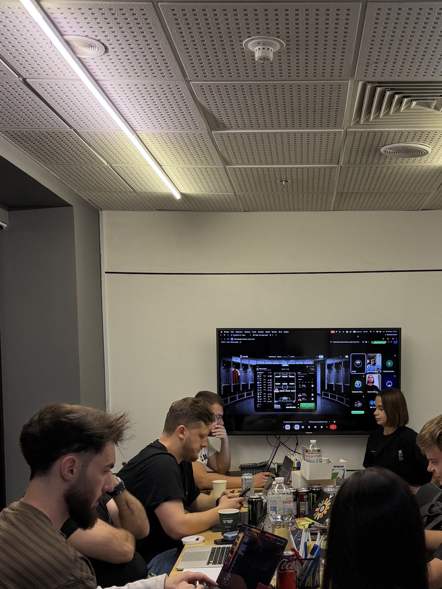 SuperteamUKR's tweet photo. FOUNDERS' OFFICE | KYIV

The next wave of @Solana projects is taking shape in Kyiv right now

Founders' Office brings builders together to work on their @colosseum Crypto World’s Fair hackathon projects, turn ideas into products, and build alongside people who are just as serious about shipping

Our team and experienced experts are here to help with product, tech, growth, strategy, and everything that comes with turning an idea into something real

Builders are coming in with ideas, projects, and teams, and they are putting in the work every day to take them further

Every day at Founders' Office is about making progress, solving problems, meeting the right people, and building something that is ready for the hackathon

Kyiv is building right now, and the next wave is taking shape here