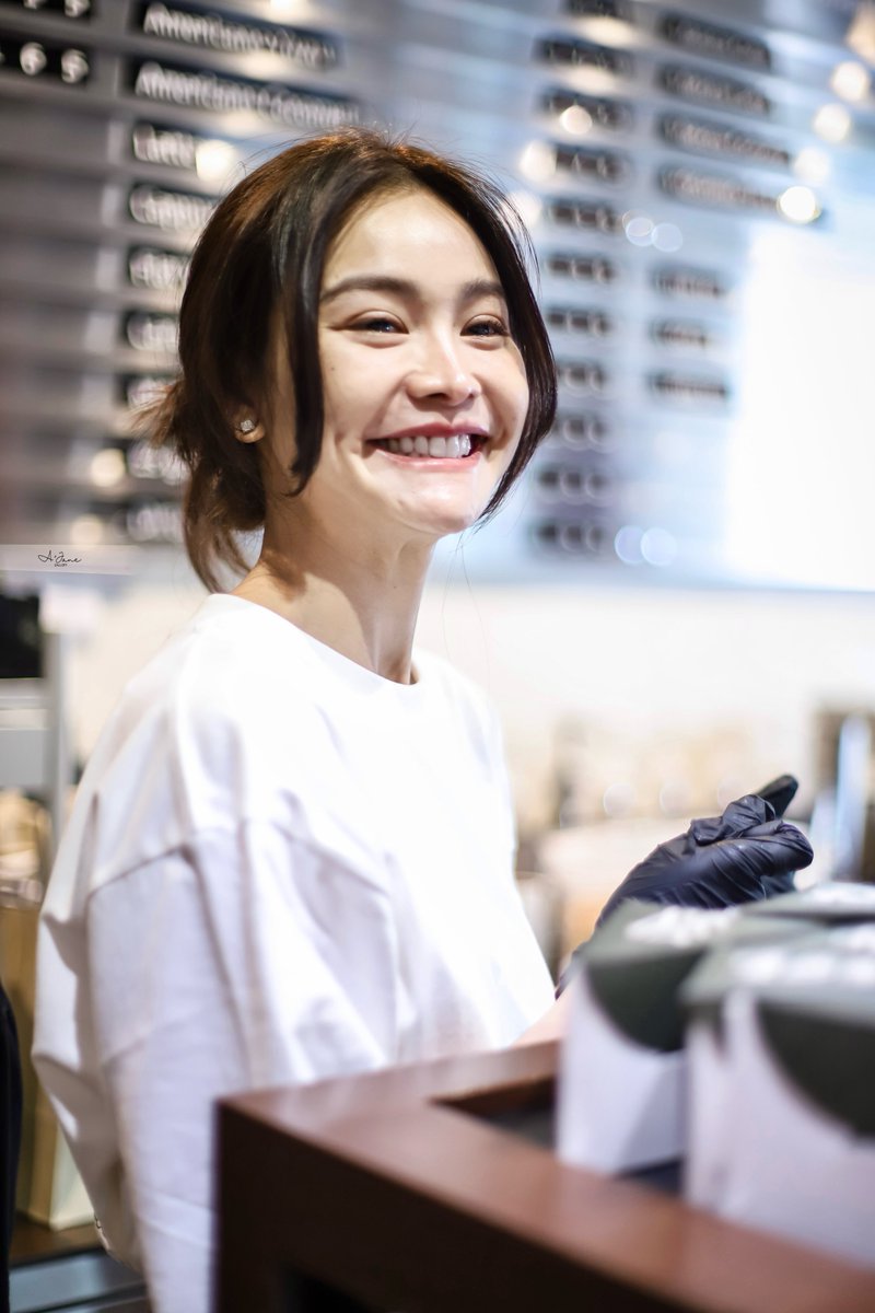 AJane_APW's tweet photo. อิงอิงตั้งใจฟังมัมหมีพูดและยิ้มมมหวานเลย 🥰🥰

ENGFA THE BELOVED STAR30
#EngfaWaraha #อิงฟ้ามหาชน
#อิงฟ้าวราหะ @EWaraha https://t.co/dJ497NE3di