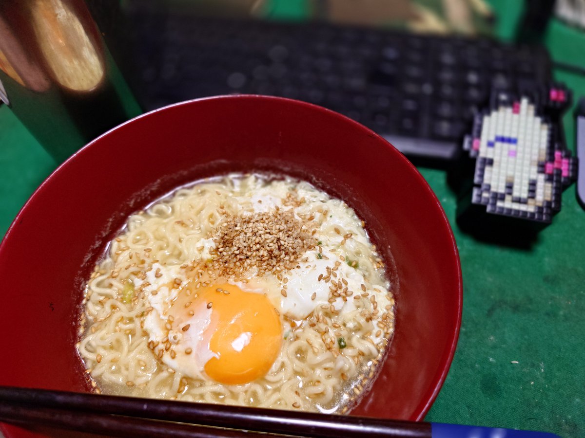mikepu3dp10's tweet photo. またかよｗｗ

#サッポロ一番塩ラーメン https://t.co/NCnikBtLgP