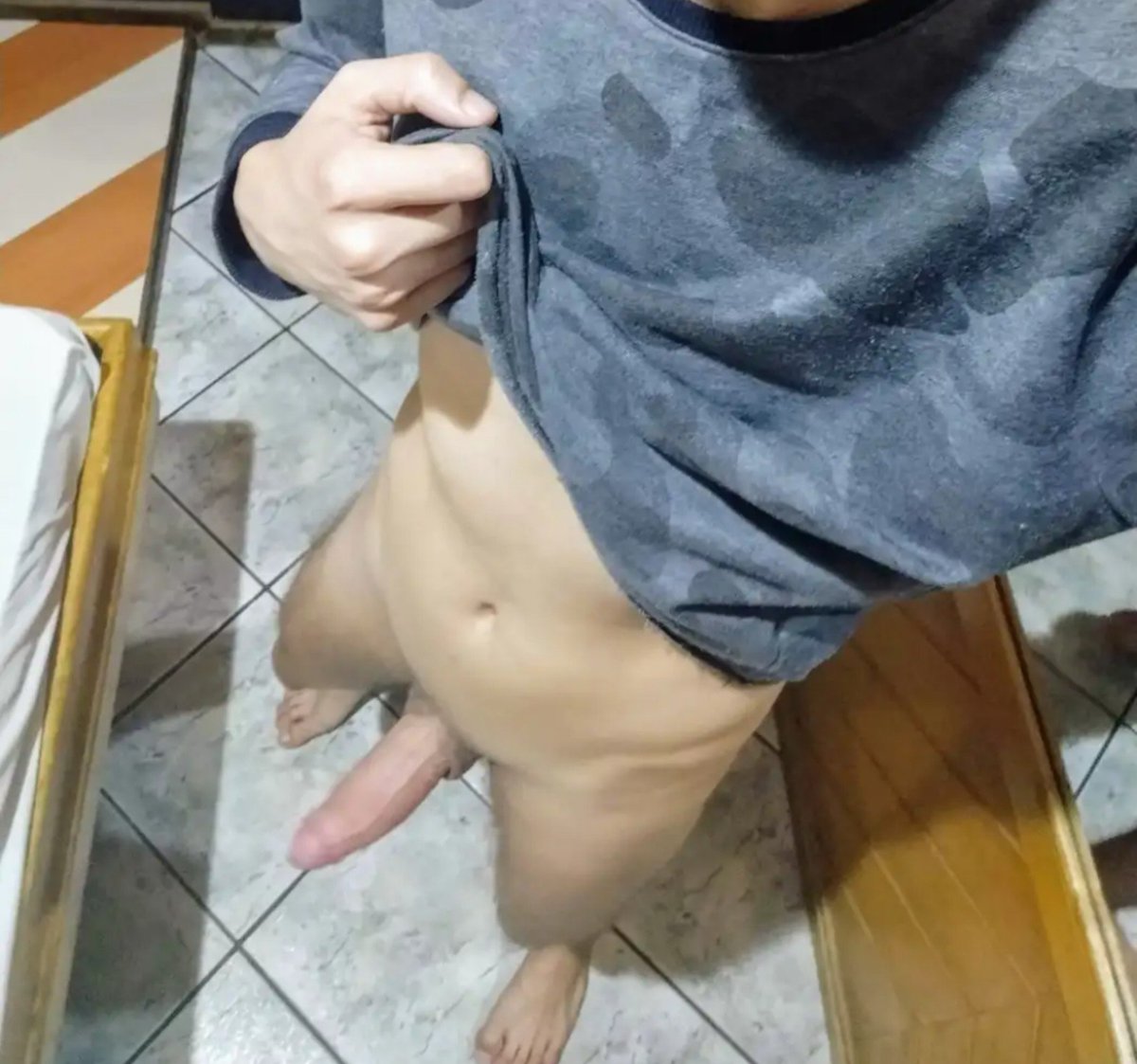 mlkhetero22's tweet photo. Calor da porra https://t.co/fjONrWxshn
