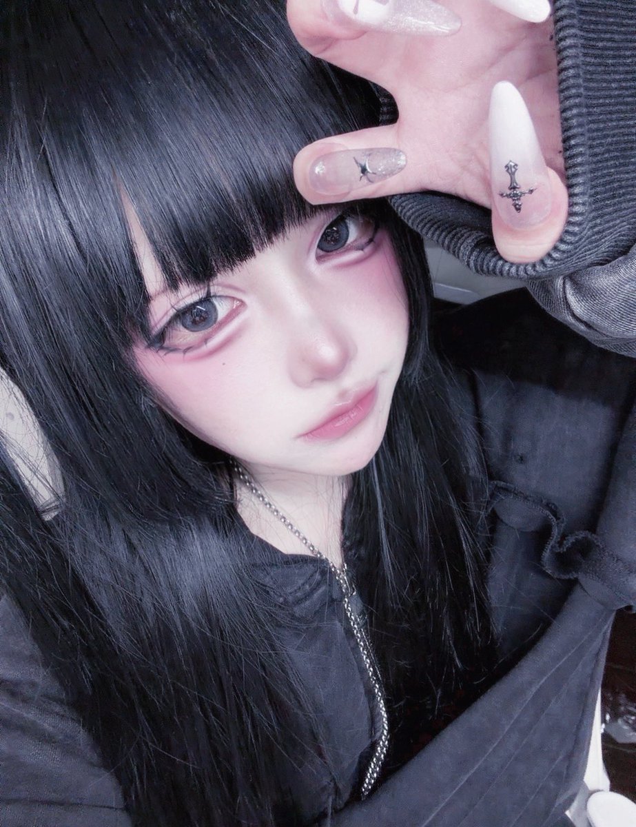 lullaby_3o3's tweet photo. こっちの垢動かなすぎー https://t.co/eGh9aLnKHj