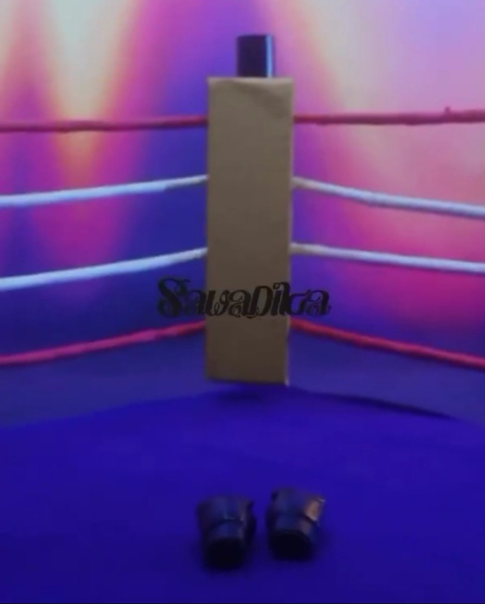LisaStar327's tweet photo. Congratulations, Rubies, you discovered that “Sawadika” uses a Muay Thai concept and is so cohesive that she carries it into her performance 🤷 https://t.co/CLPoWyXThL