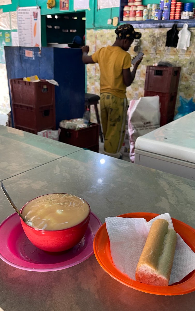 sesedey's tweet photo. Left Lagos around 9ish  got to Cotonou past 11 

Spent 3+ hours  looking for the best lait caillé spot and atassi, toured Fidjrossè a bit, looked for youki 😂

Left Cotonou past 3  got to Lagos  5:40 

Alhamdullahi for the opportunity to use free will.🥹🤎 https://t.co/QAB9tosvdx
